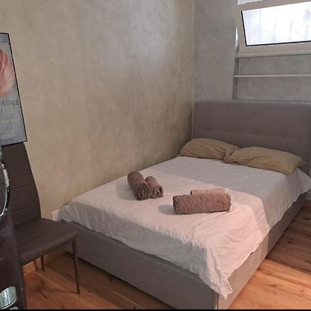 Just To Sleep Ξενοδοχείο Μπάρι Εξωτερικό φωτογραφία